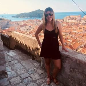 Meet your Posher, Ashley